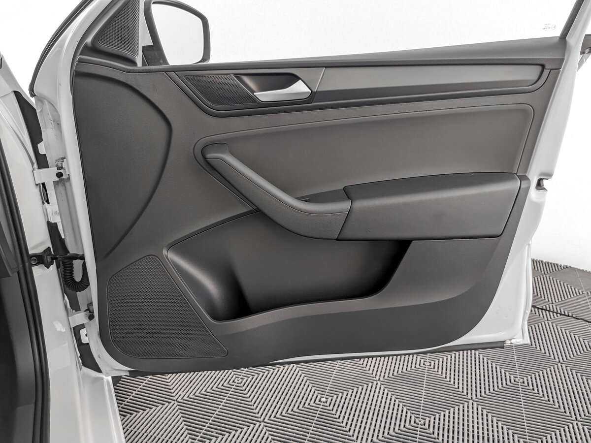 Volkswagen Polo, 2020 Фото №23