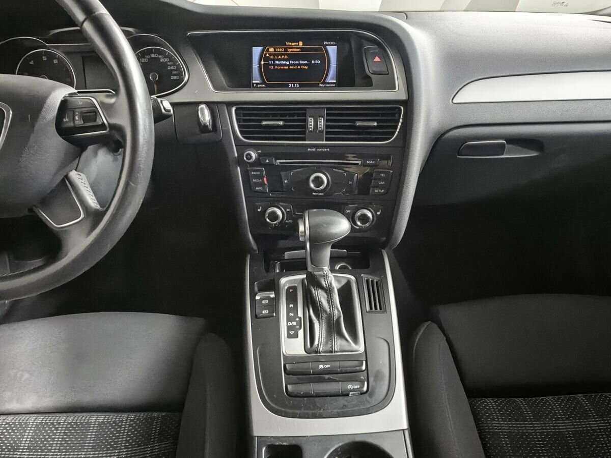 Audi A4, 2012 Фото №11