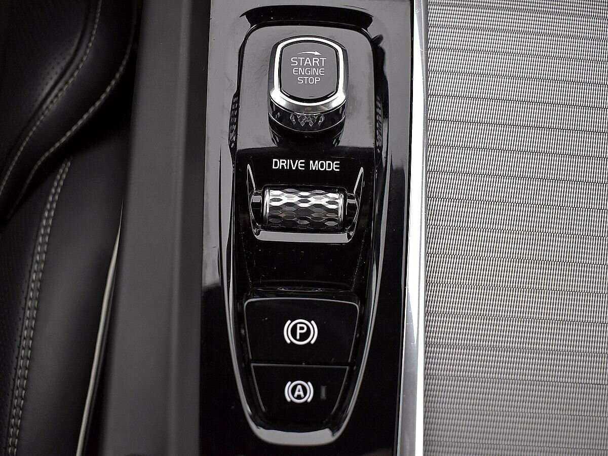 Volvo XC60, 2018 Фото №18