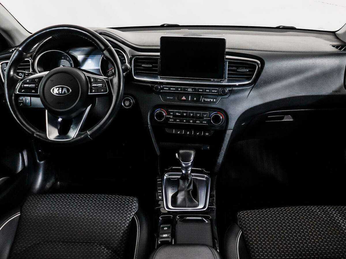 Kia Ceed, 2018 Фото №16
