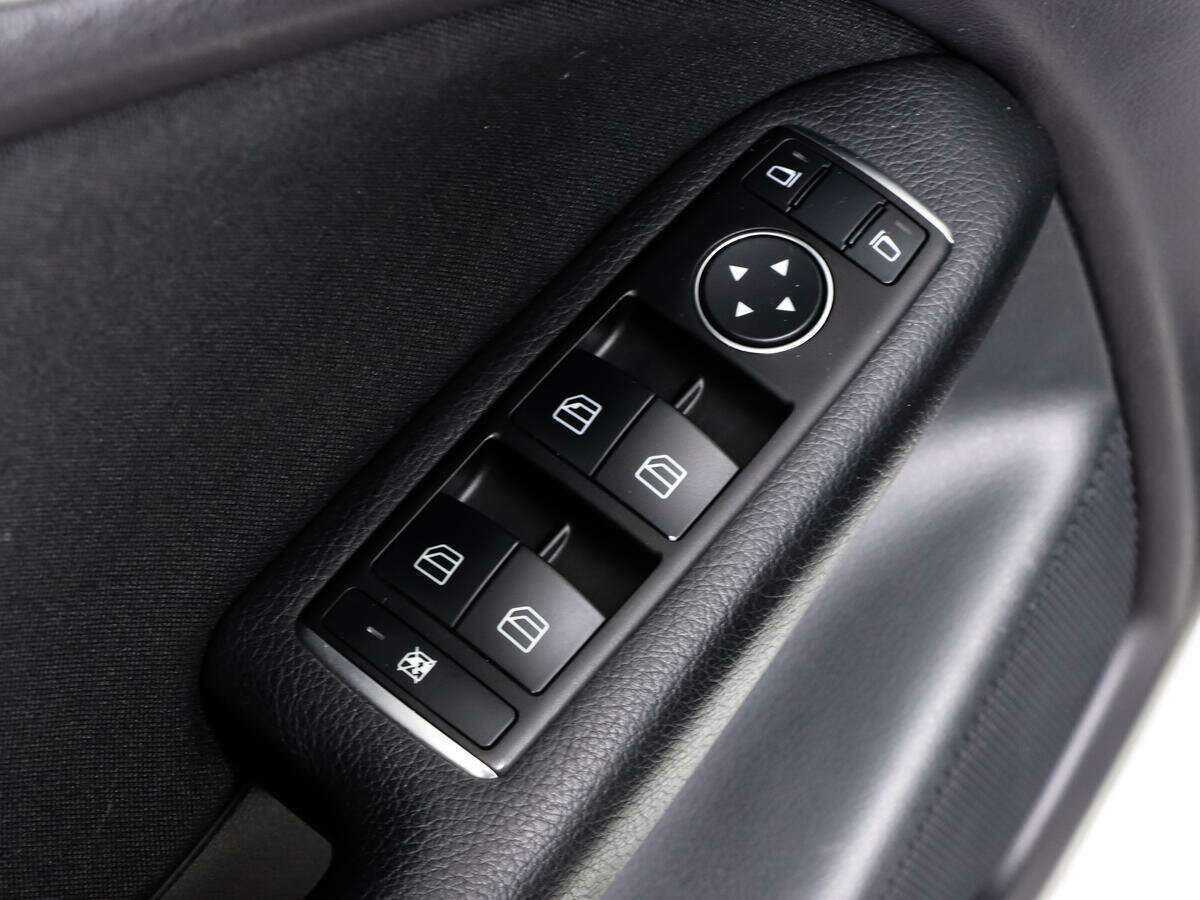 Mercedes-Benz B-Класс 180, 2015 Фото №18