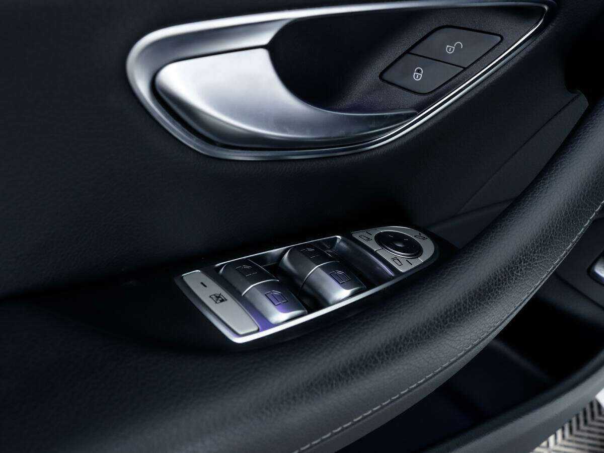 Mercedes-Benz E-Класс 200, 2017 Фото №12