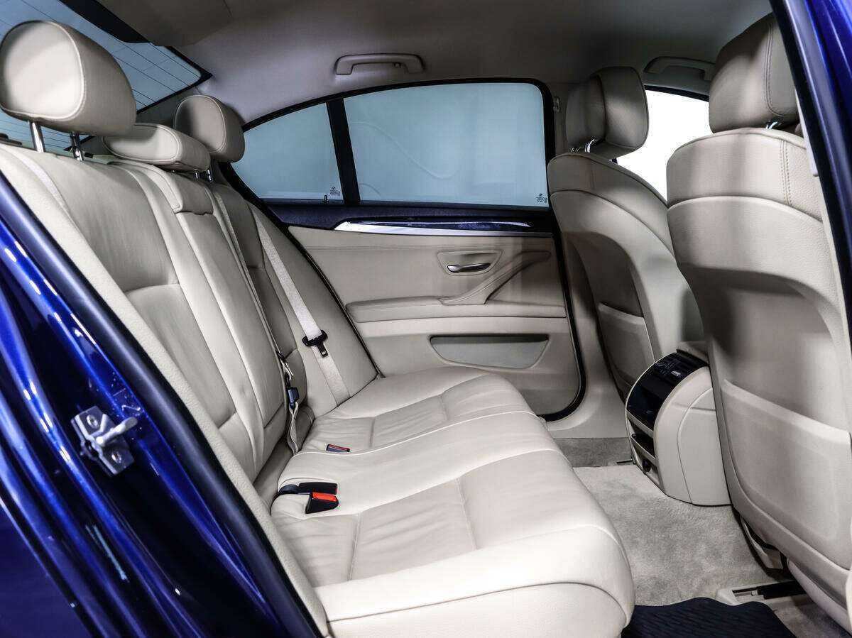 BMW 5 серии 520i, 2012 Фото №10