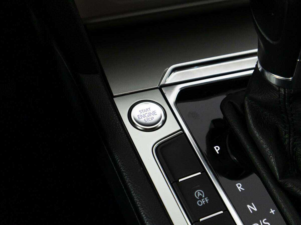 Volkswagen Passat, 2017 Фото №17