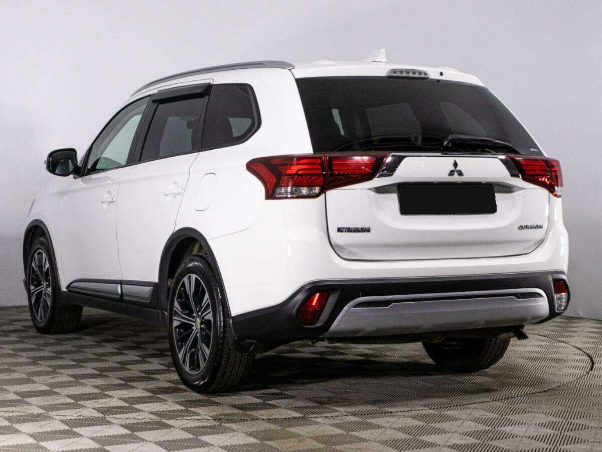 Mitsubishi Outlander, 2019 - 108 009 км. | Фото №7