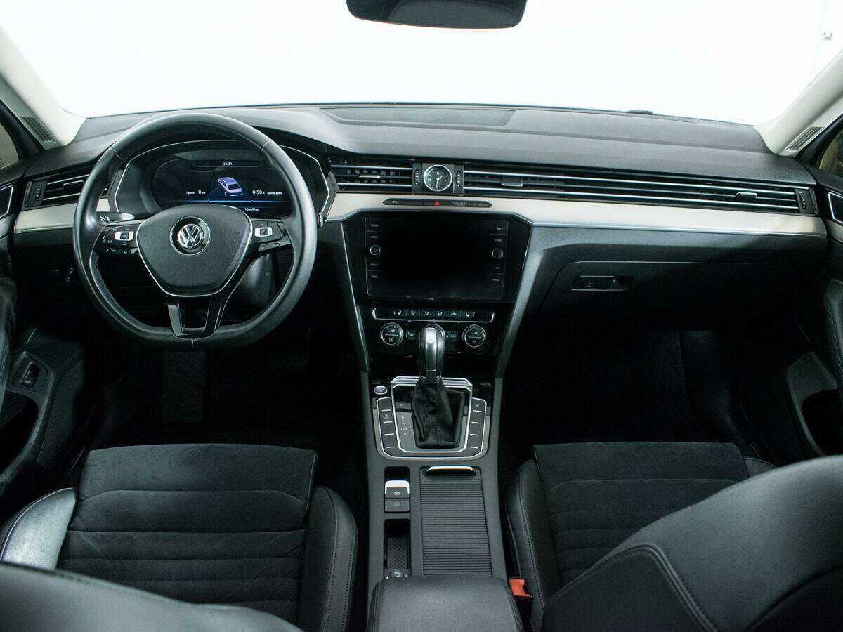 Volkswagen Passat, 2017 Фото №11