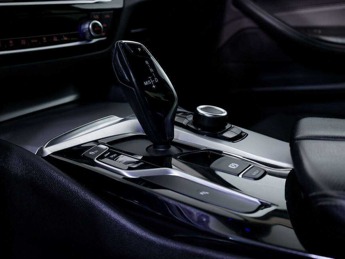 BMW 5 серии 520d, 2018 Фото №17