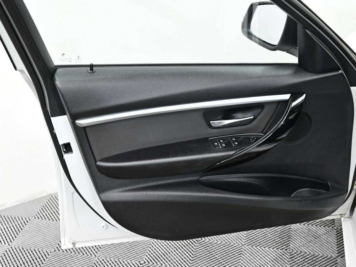 BMW 3 серии 320d xDrive, 2016 Фото №9