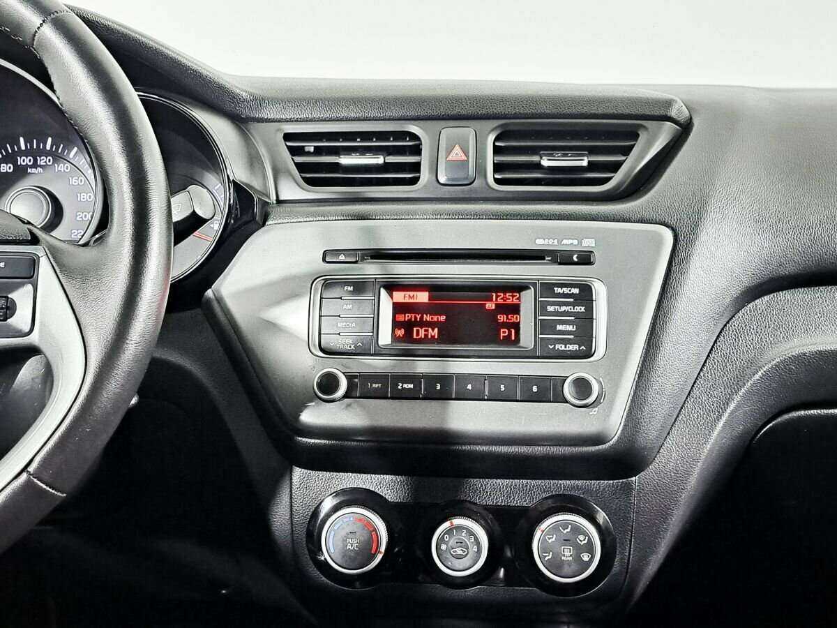 Kia Rio, 2017 Фото №11