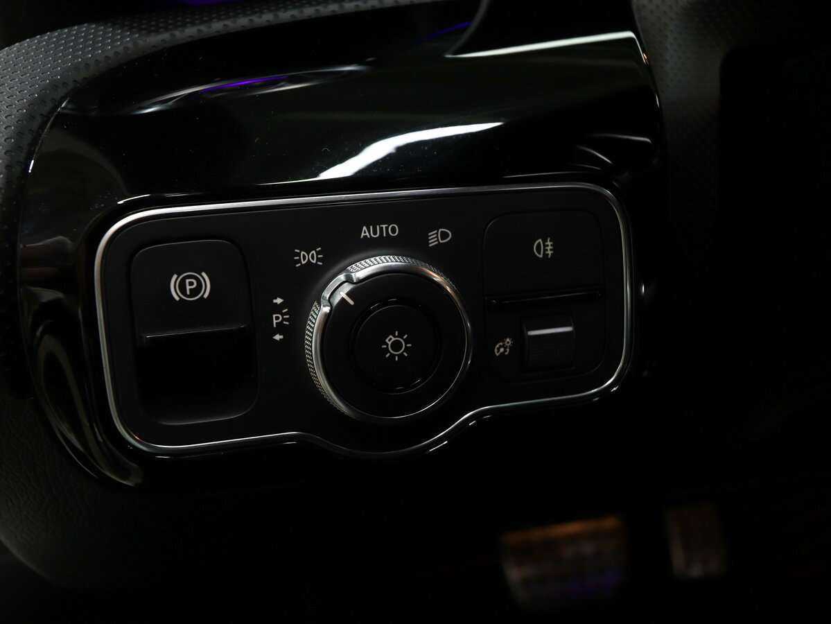 Mercedes-Benz A-Класс 200, 2019 Фото №23