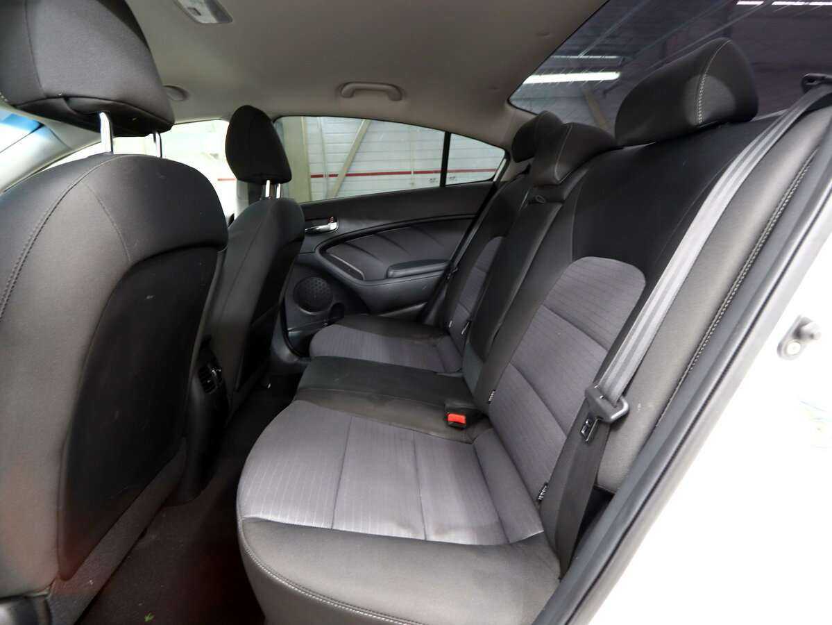 Kia Cerato, 2018 Фото №18