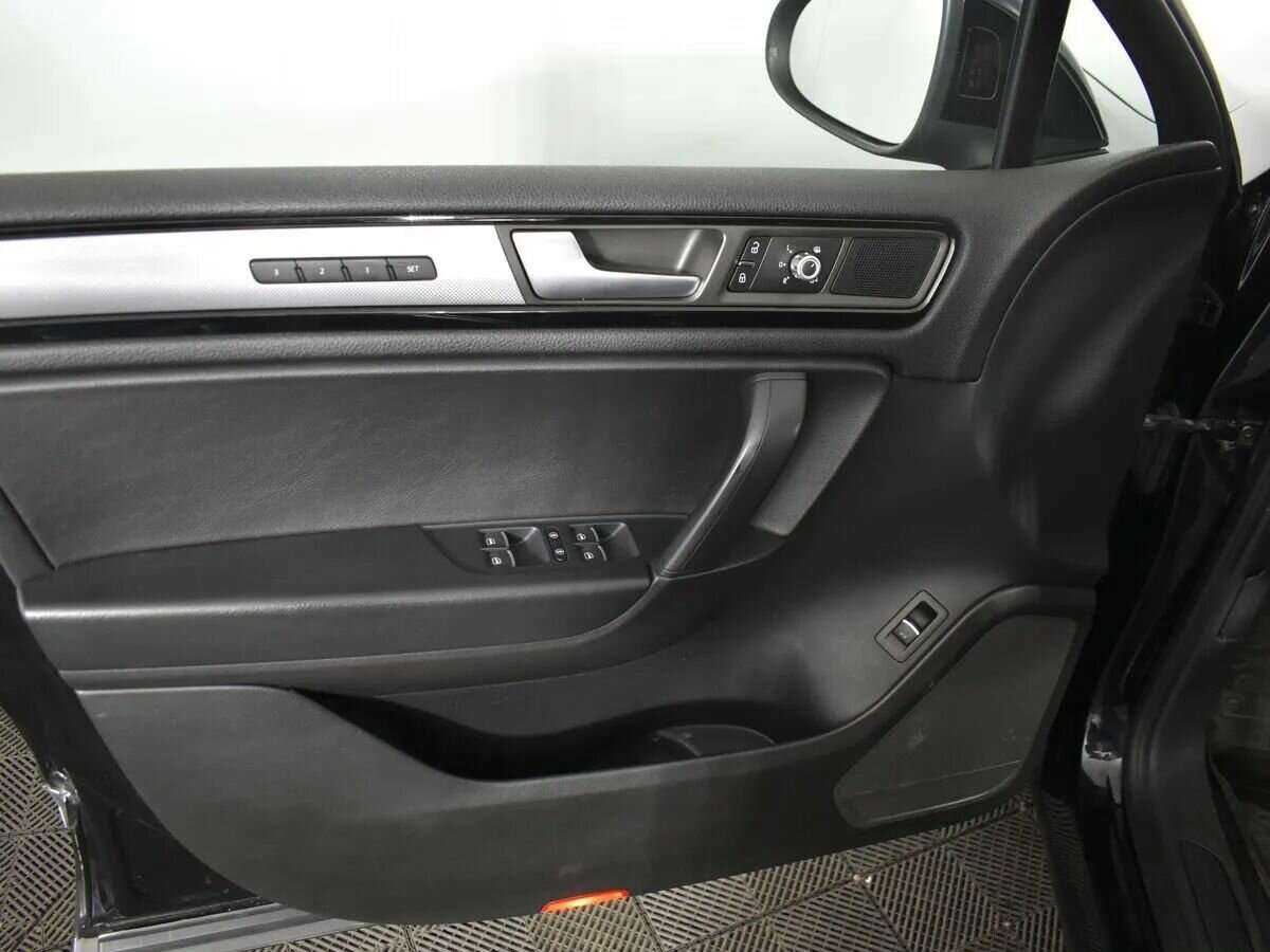 Volkswagen Touareg, 2014 Фото №15