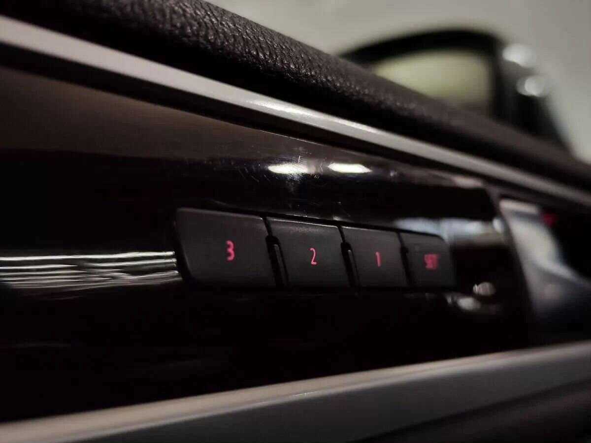 Volkswagen Touareg, 2014 Фото №18