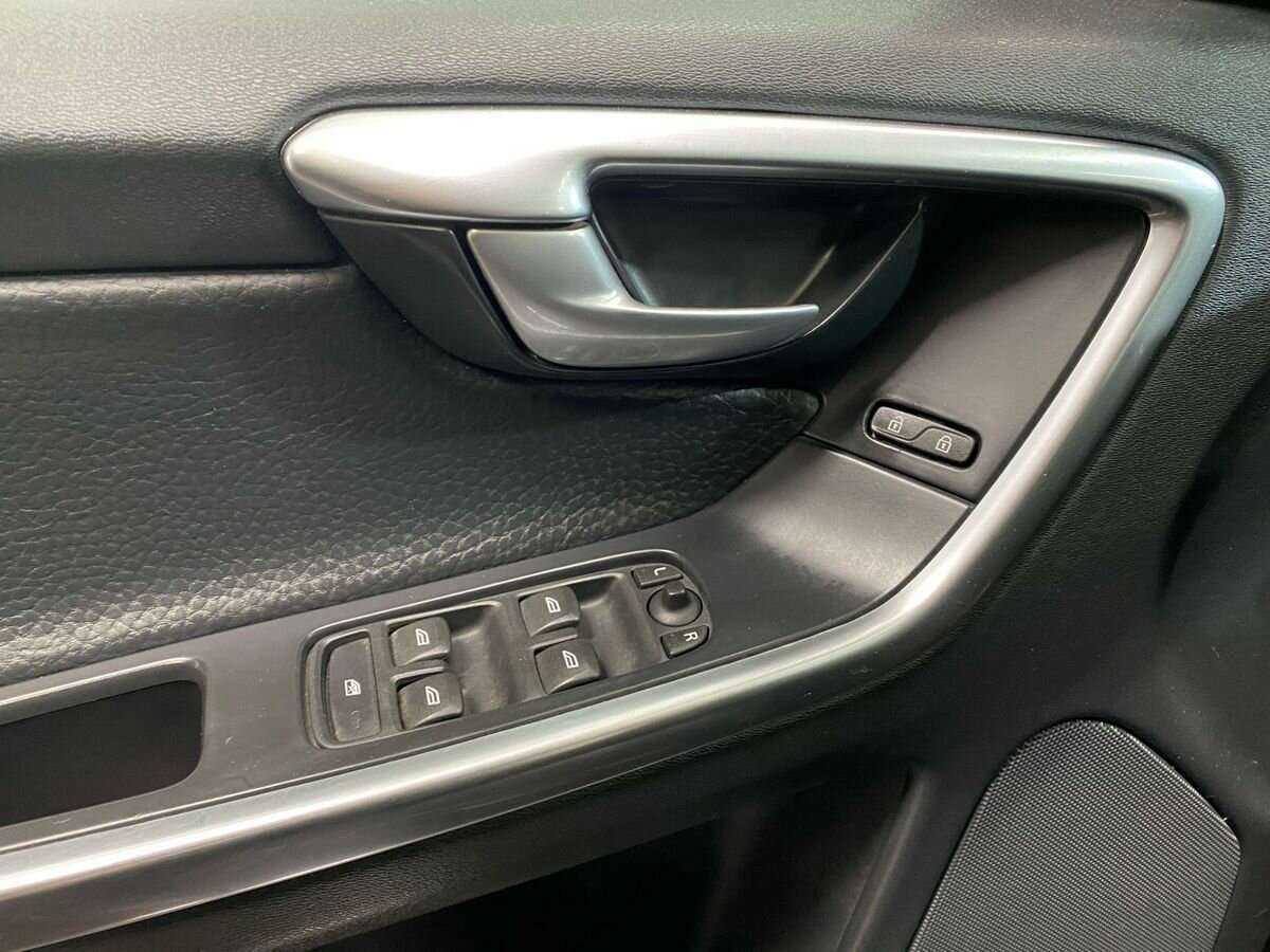 Volvo XC60, 2013 Фото №17