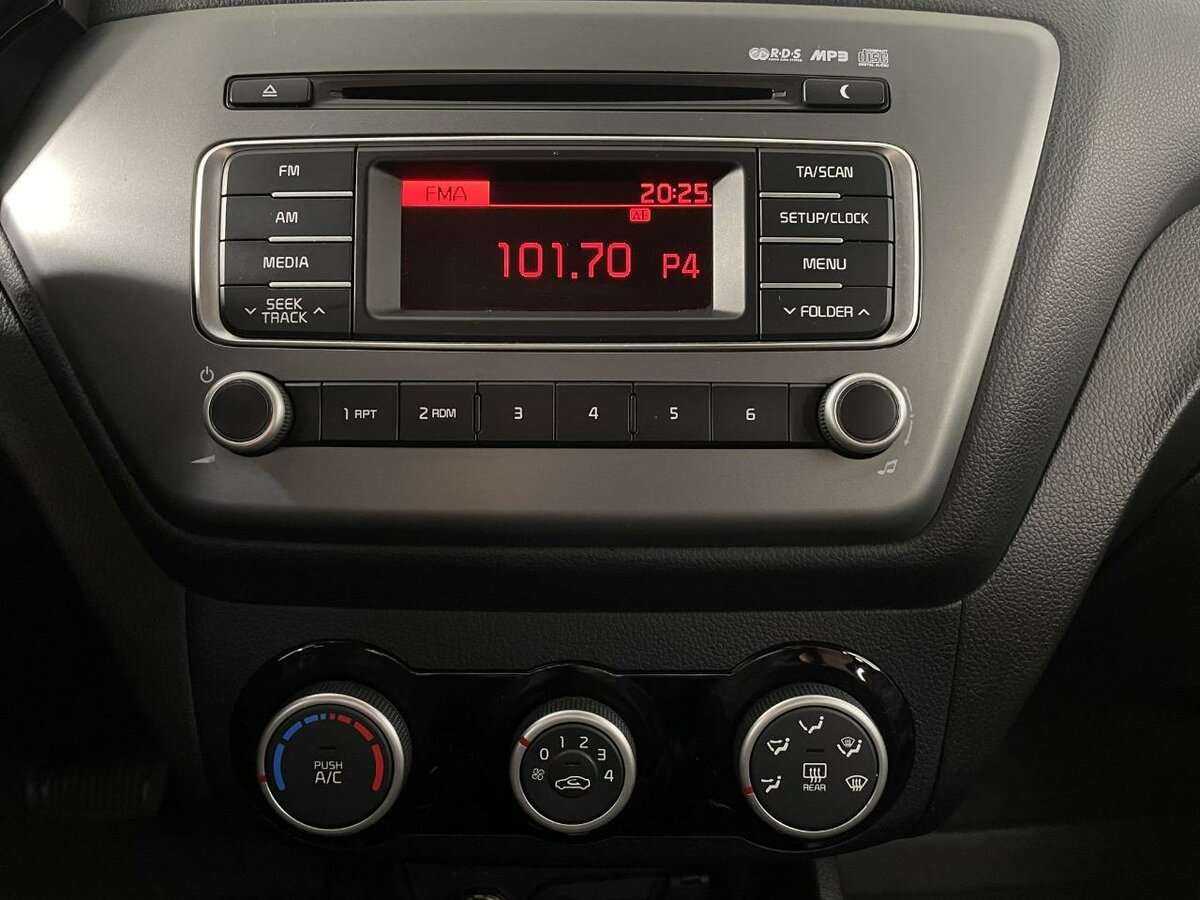 Kia Rio, 2016 Фото №12