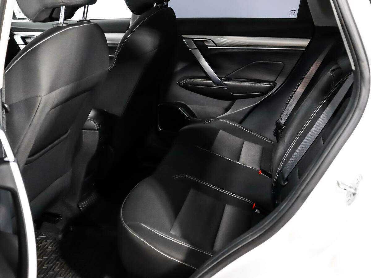 Geely Coolray, 2021 Фото №12