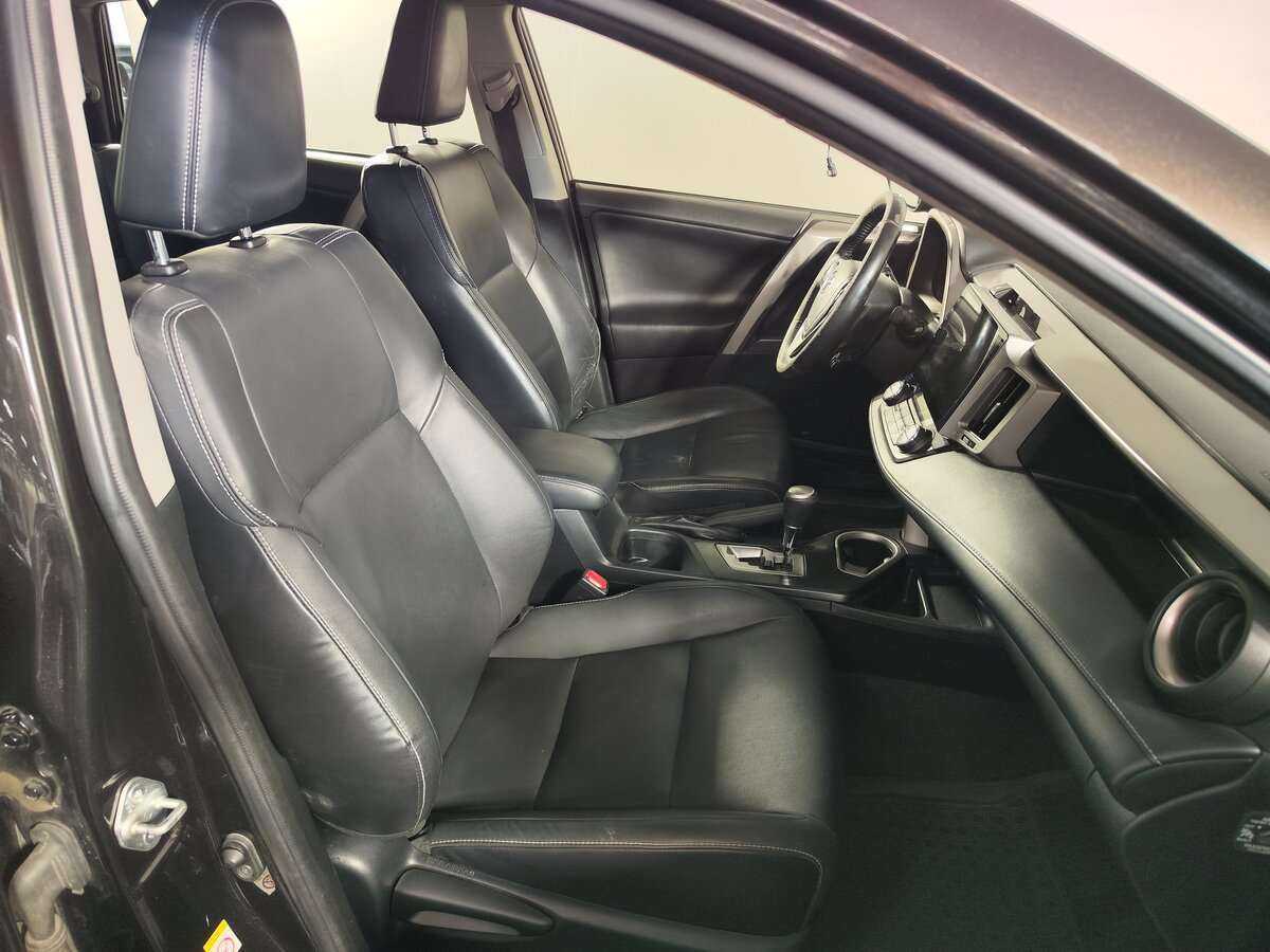 Toyota RAV4, 2015 Фото №8