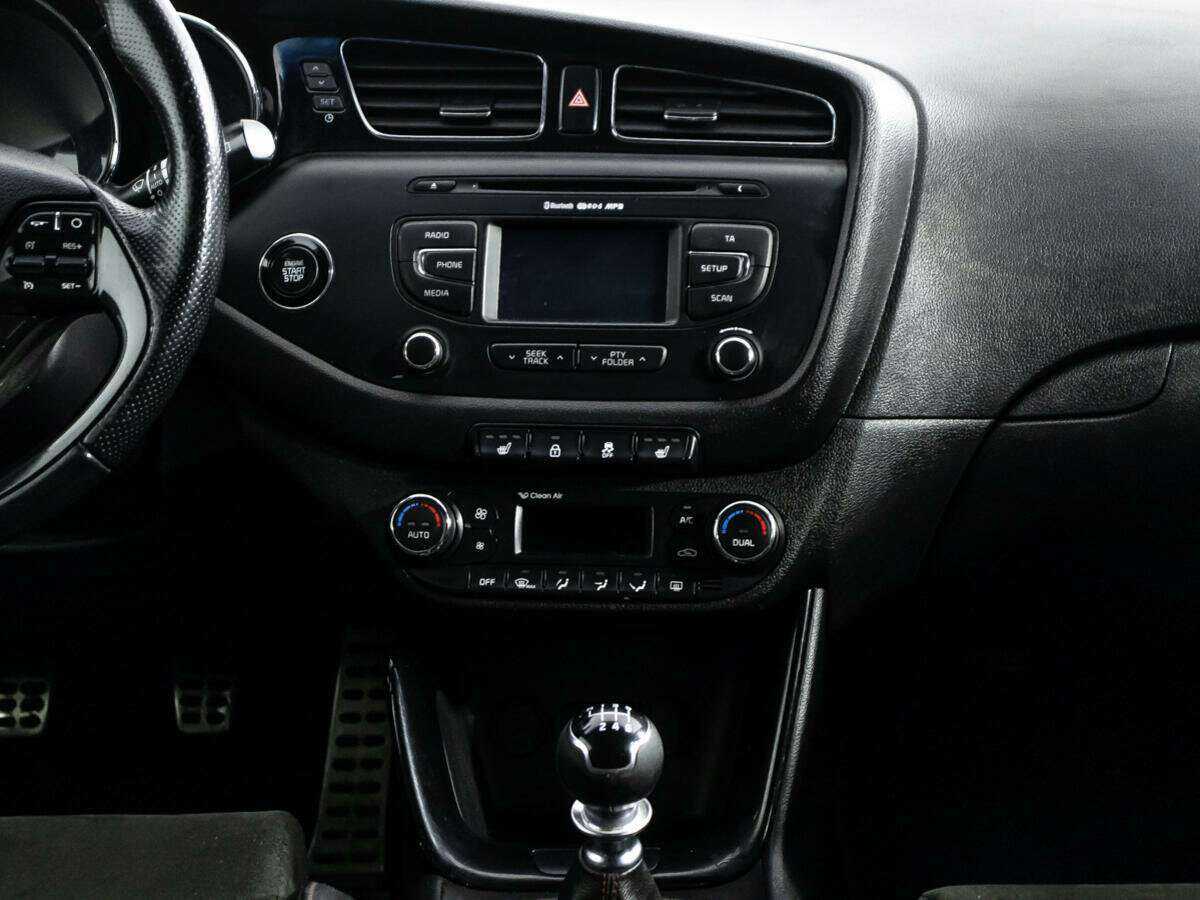Kia Ceed GT, 2014 Фото №14