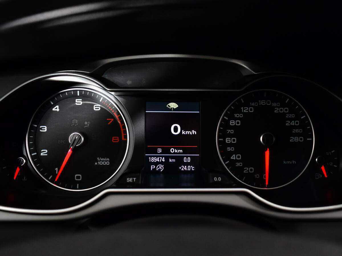 Audi A4, 2013 Фото №11