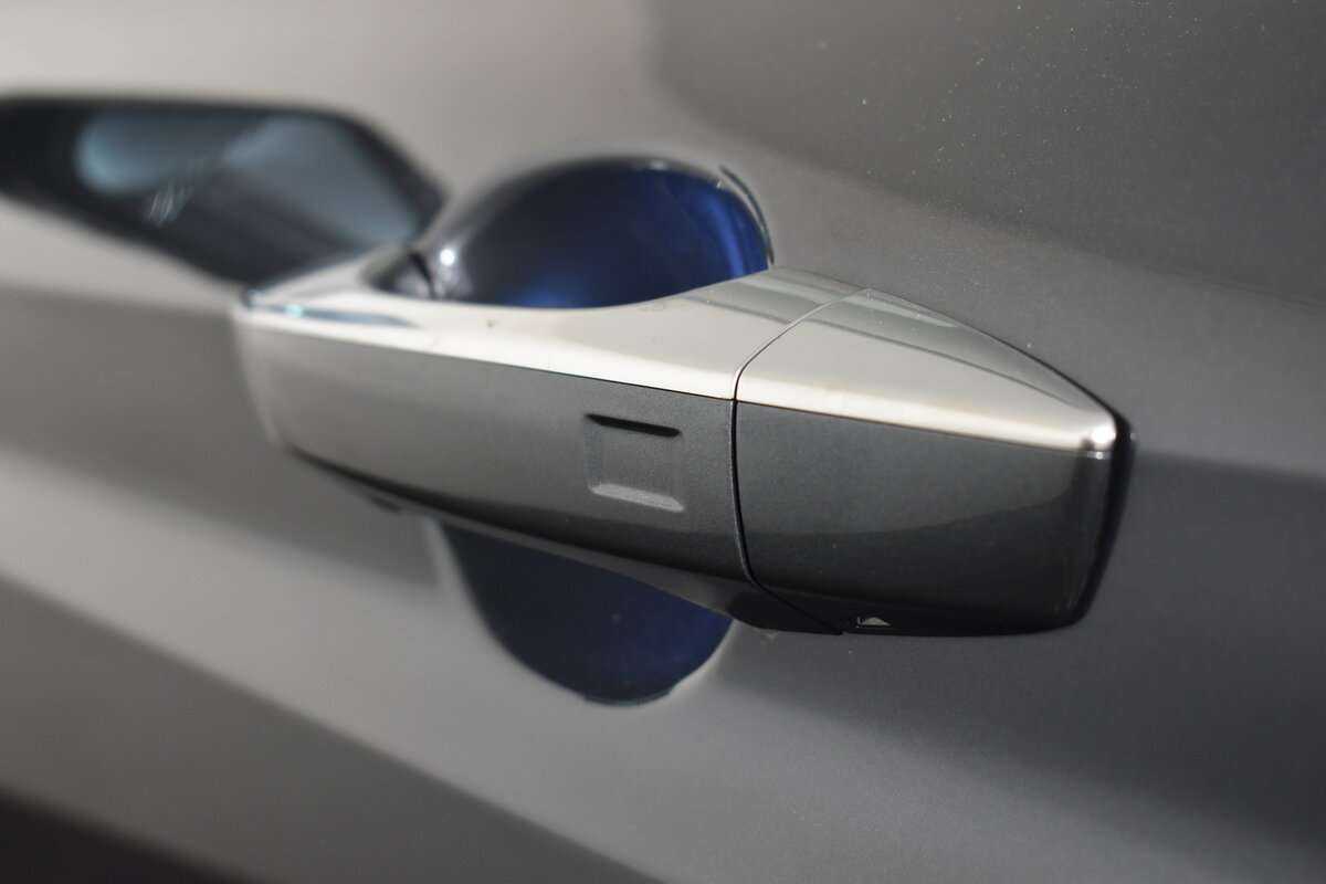 Geely Tugella, 2022 Фото №14