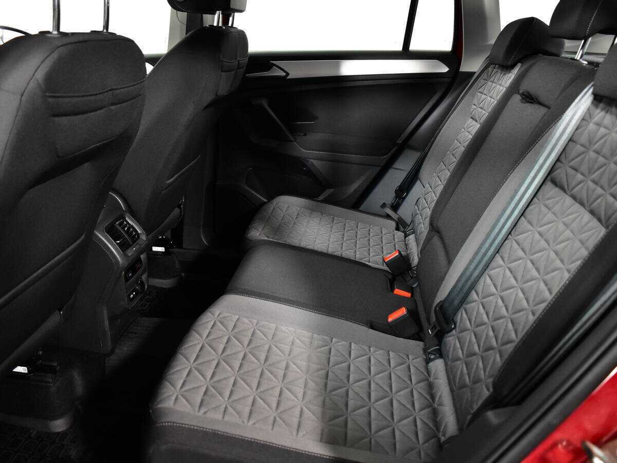 Volkswagen Tiguan, 2021 Фото №10