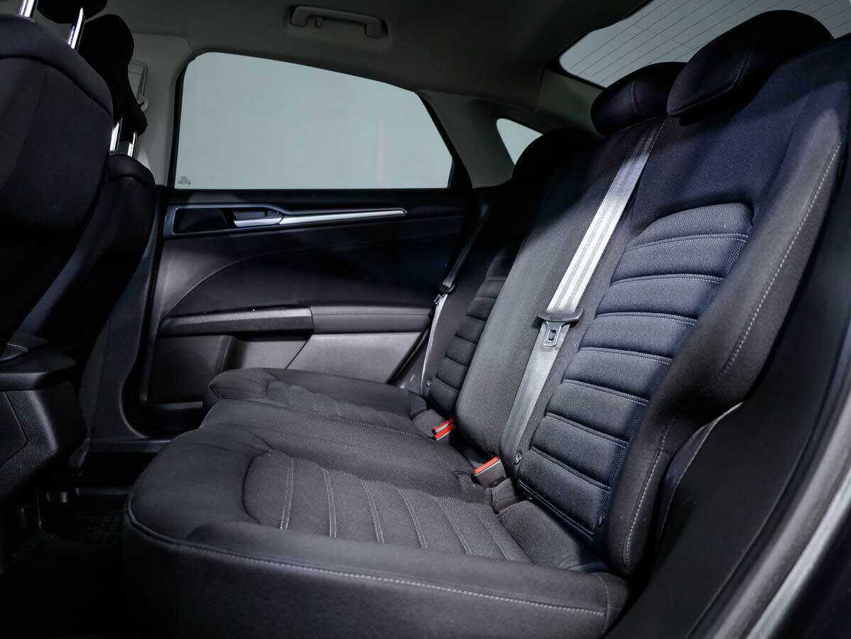 Ford Mondeo, 2017 Фото №12