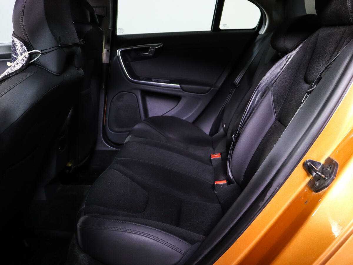 Volvo S60, 2012 Фото №8