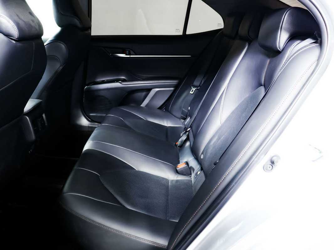 Toyota Camry, 2018 Фото №12