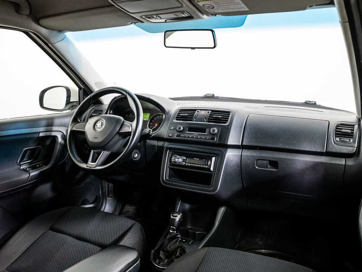 Skoda Fabia, 2013 Фото №9