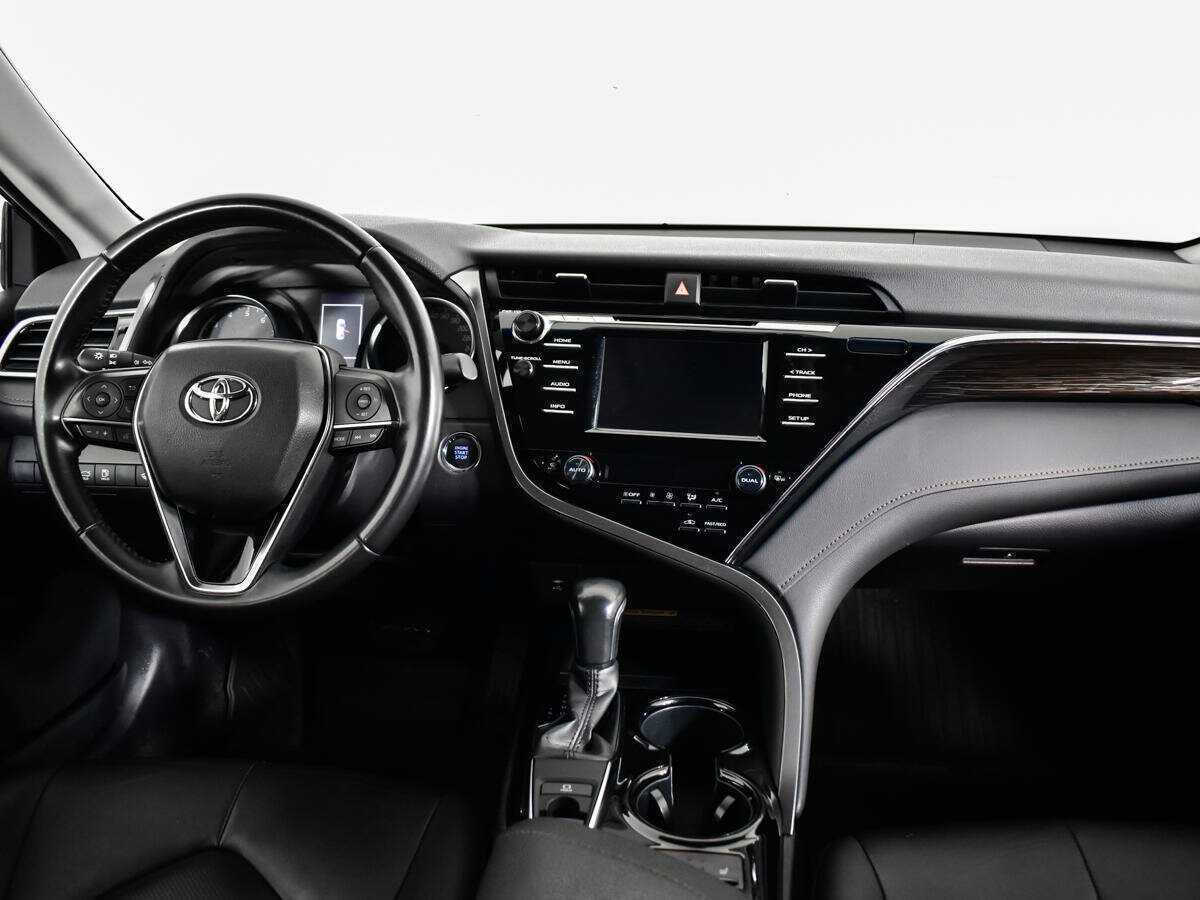 Toyota Camry, 2019 Фото №13