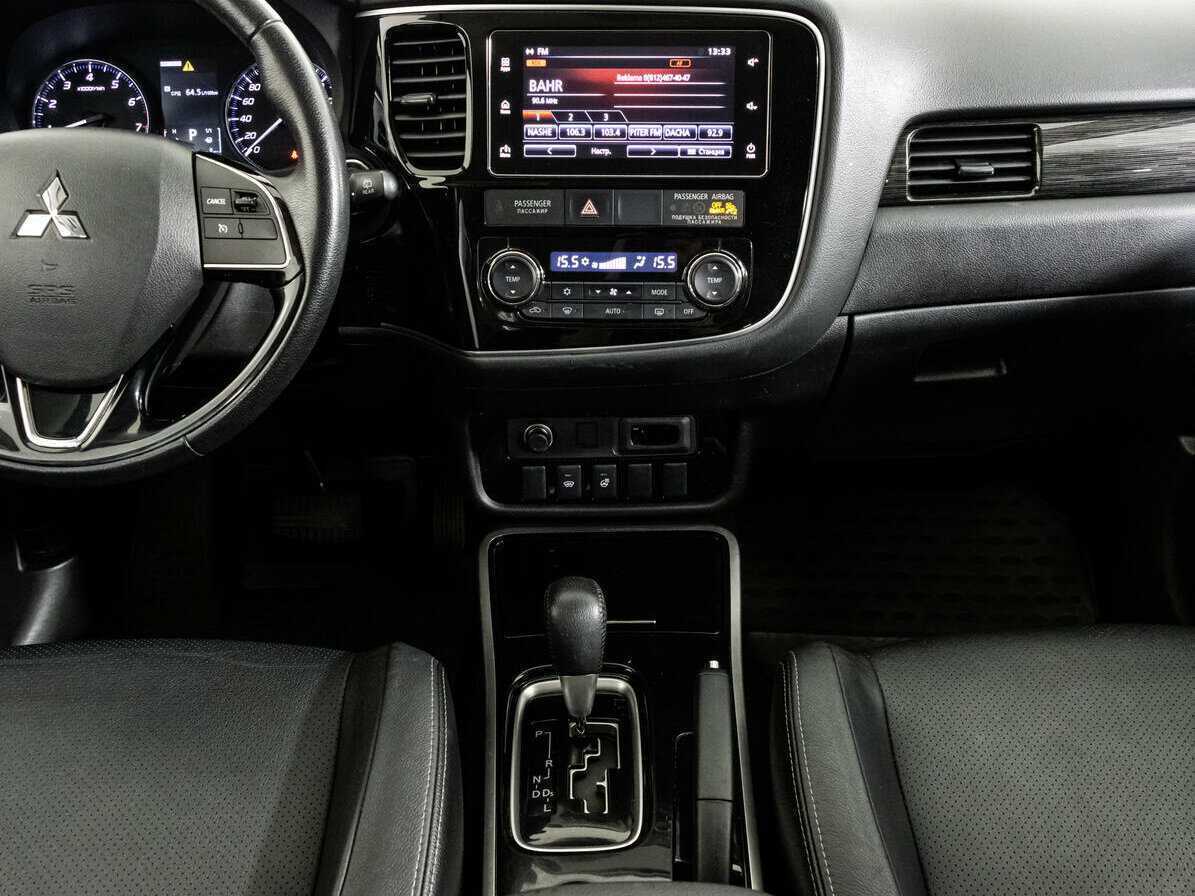 Mitsubishi Outlander, 2018 Фото №11