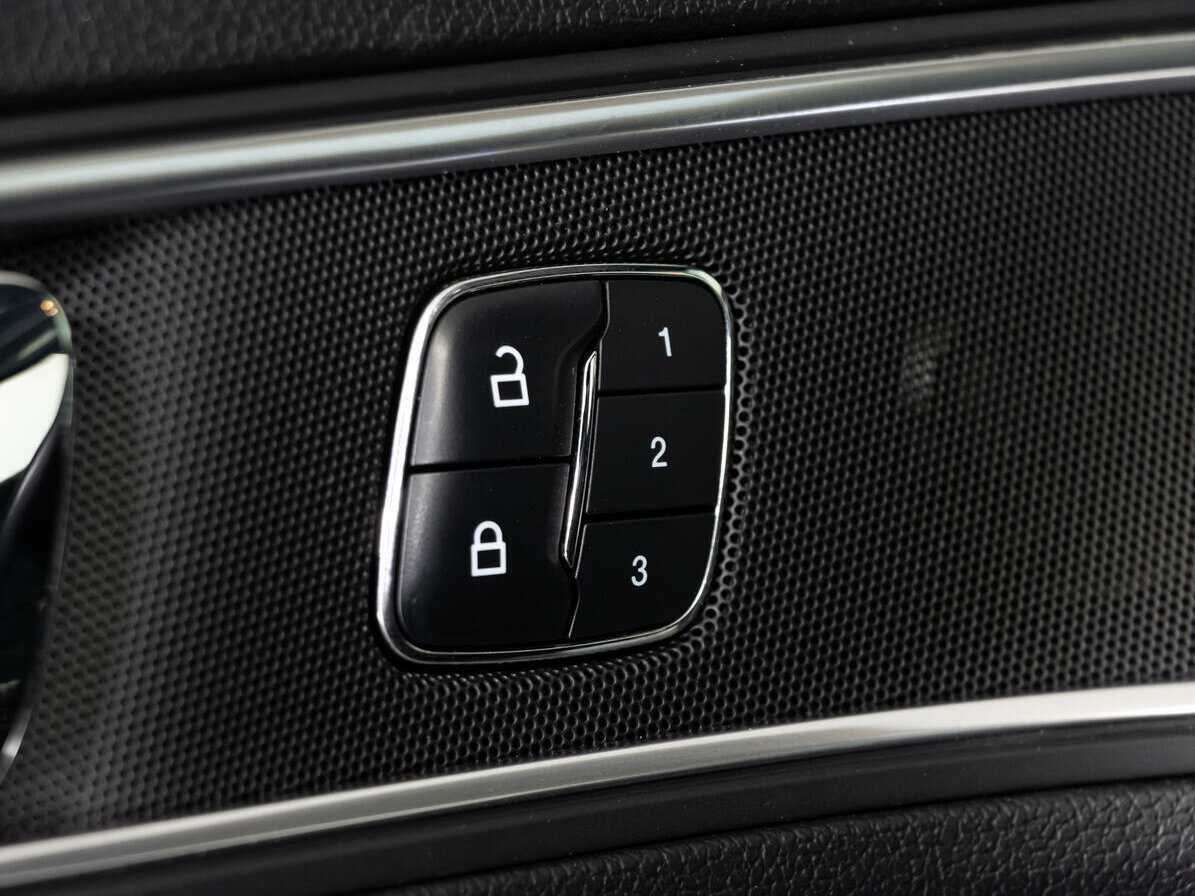 Ford Explorer, 2016 Фото №19