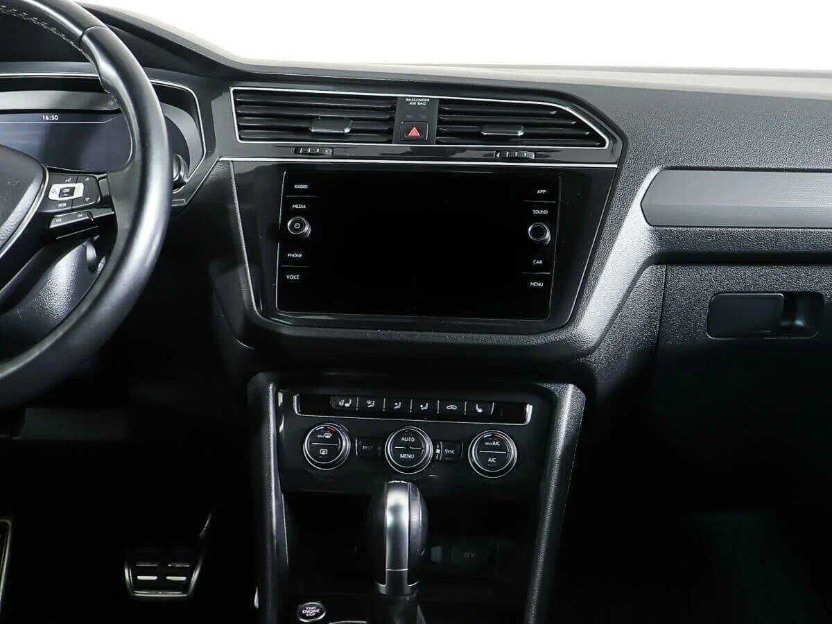 Volkswagen Tiguan, 2018 Фото №13