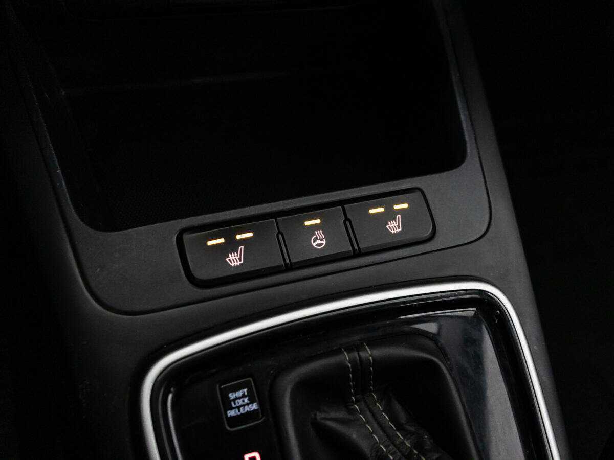 Kia Rio, 2019 Фото №18