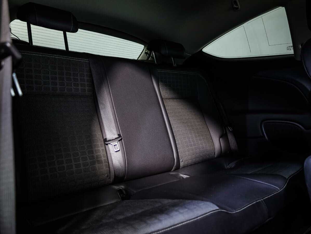 Opel Astra GTC, 2012 Фото №12