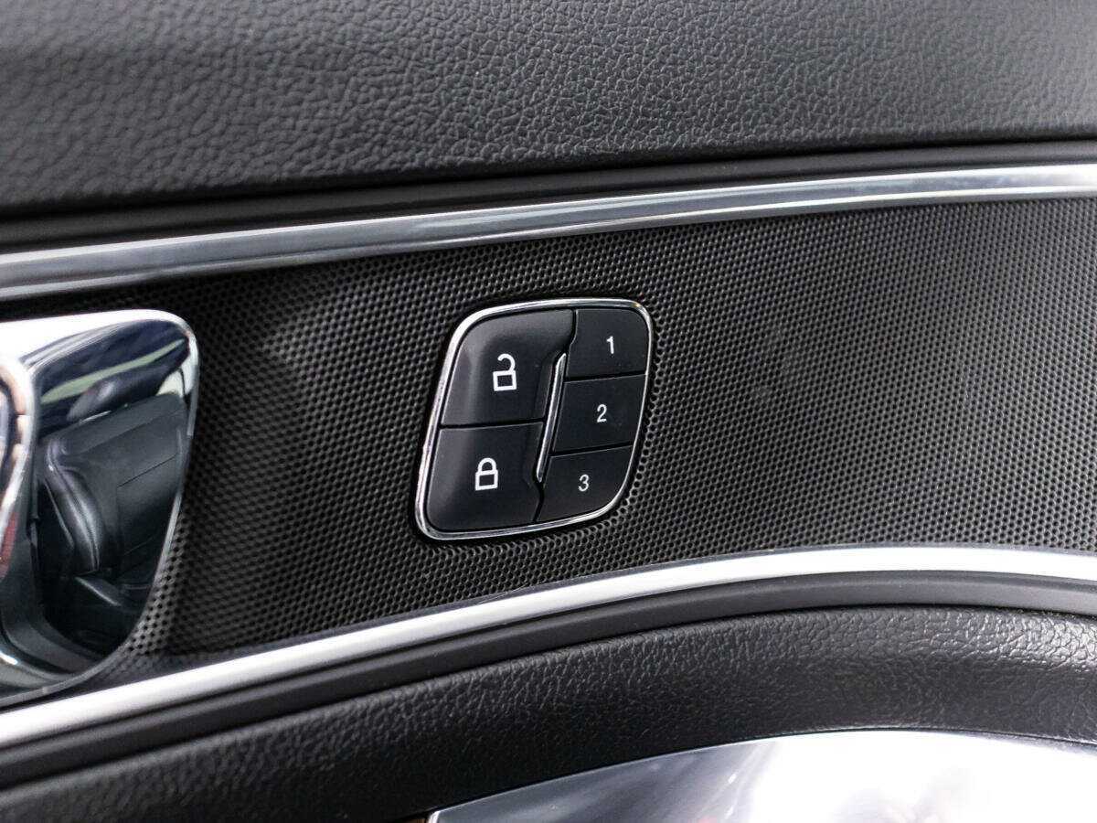 Ford Explorer, 2017 Фото №17