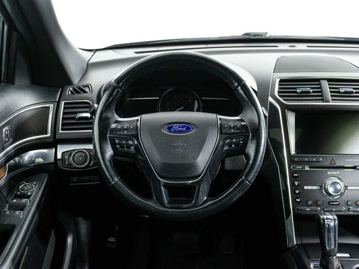 Ford Explorer, 2017 Фото №22