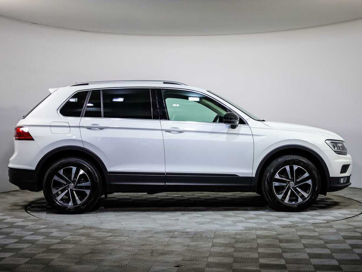 Volkswagen Tiguan L, 2019 - 65 669 км. | Фото №3