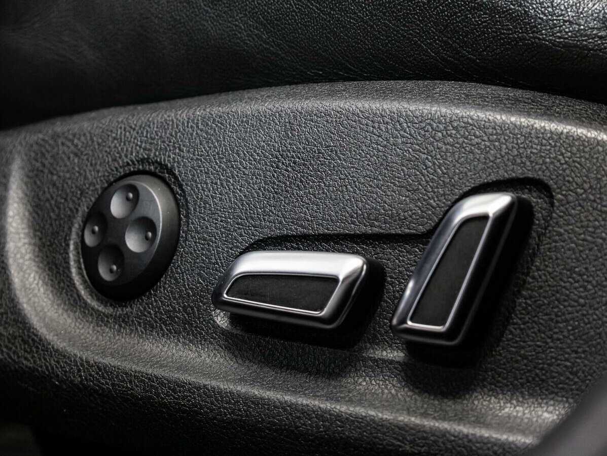 Audi A4, 2012 Фото №18