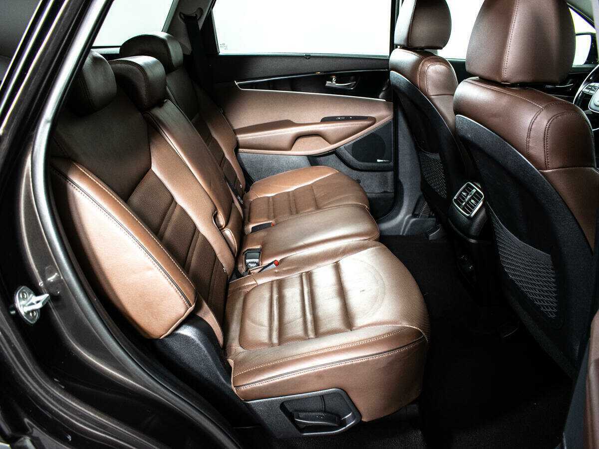 Kia Sorento, 2018 Фото №10