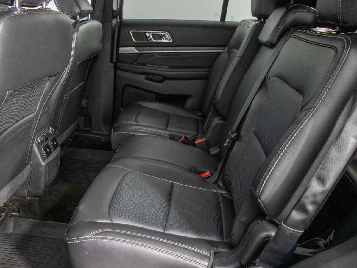 Ford Explorer, 2018 Фото №11