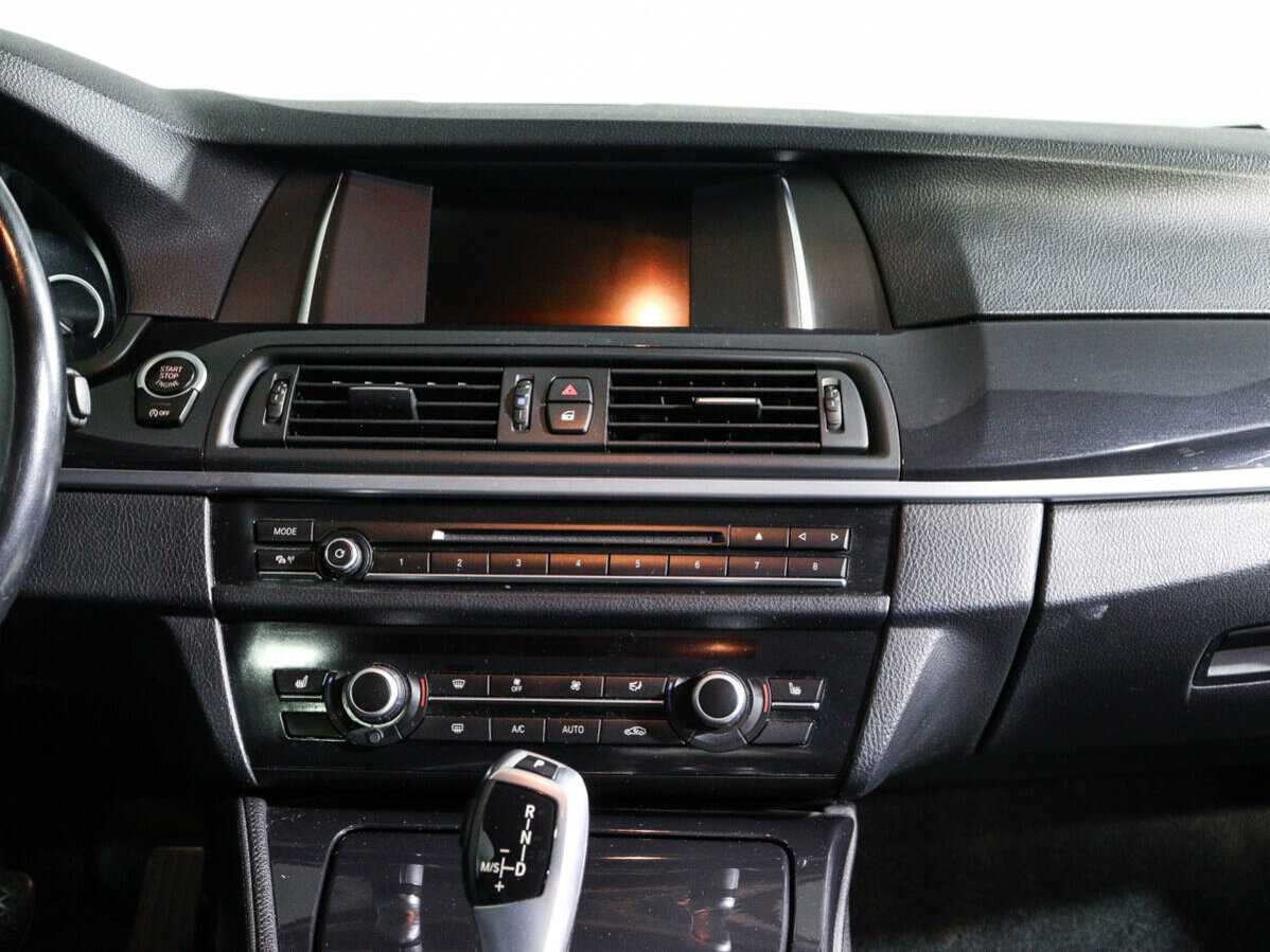 BMW 5 серии 520d, 2016 Фото №11