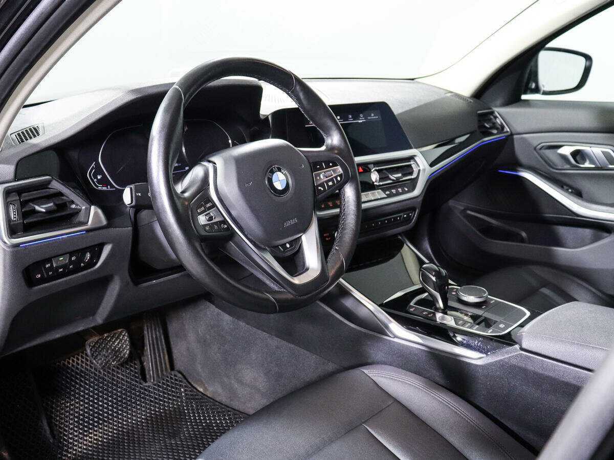 BMW 3 серии 318i, 2020 Фото №14