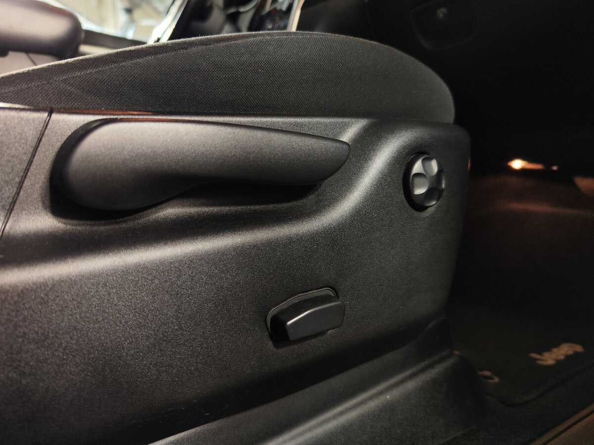 Jeep Grand Cherokee, 2013 Фото №22