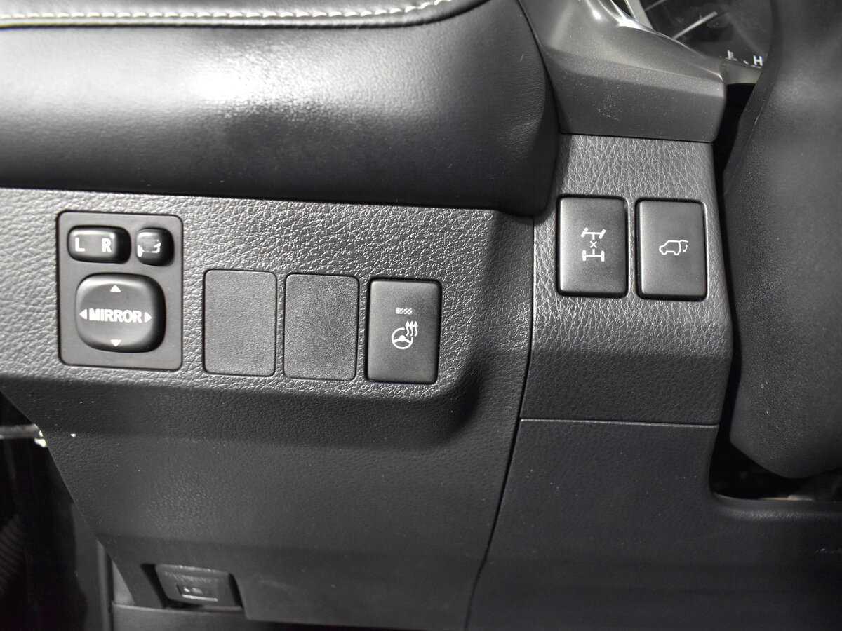 Toyota RAV4, 2018 Фото №11