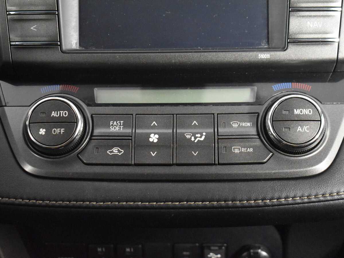 Toyota RAV4, 2015 Фото №15