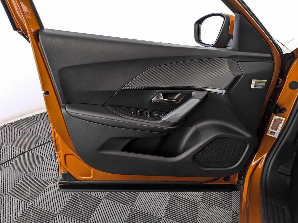 Peugeot 2008 6AT, 2020 Фото №15