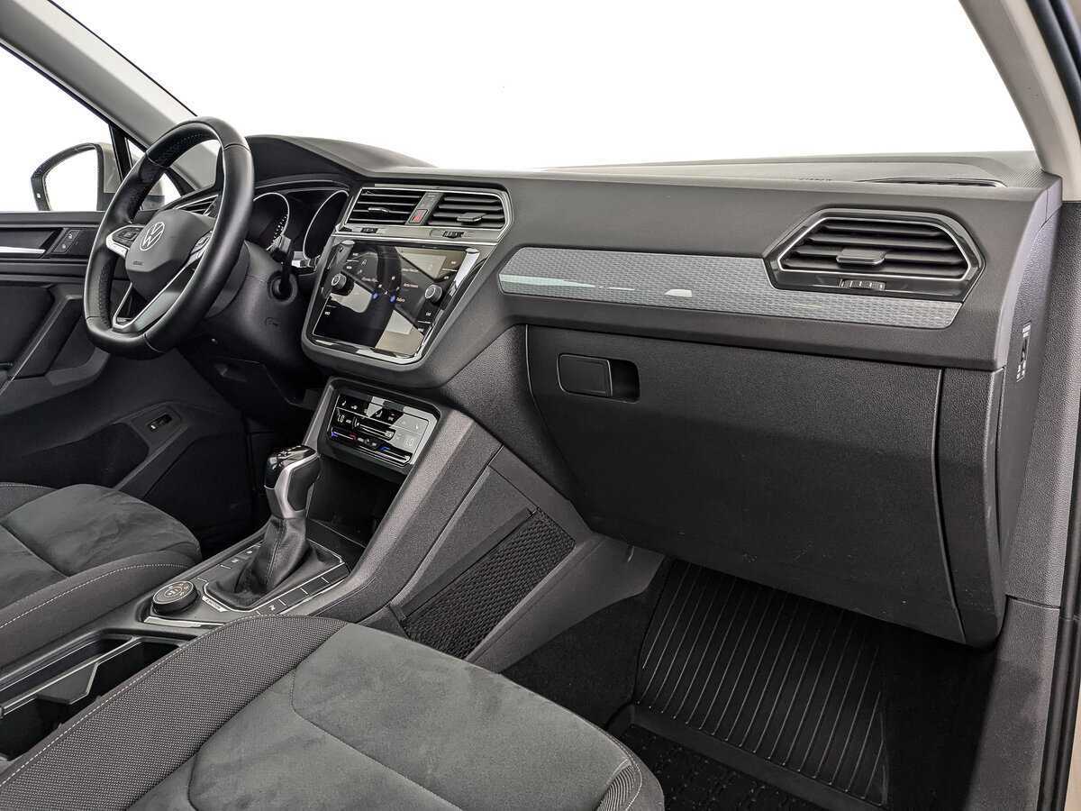 Volkswagen Tiguan, 2021 Фото №9