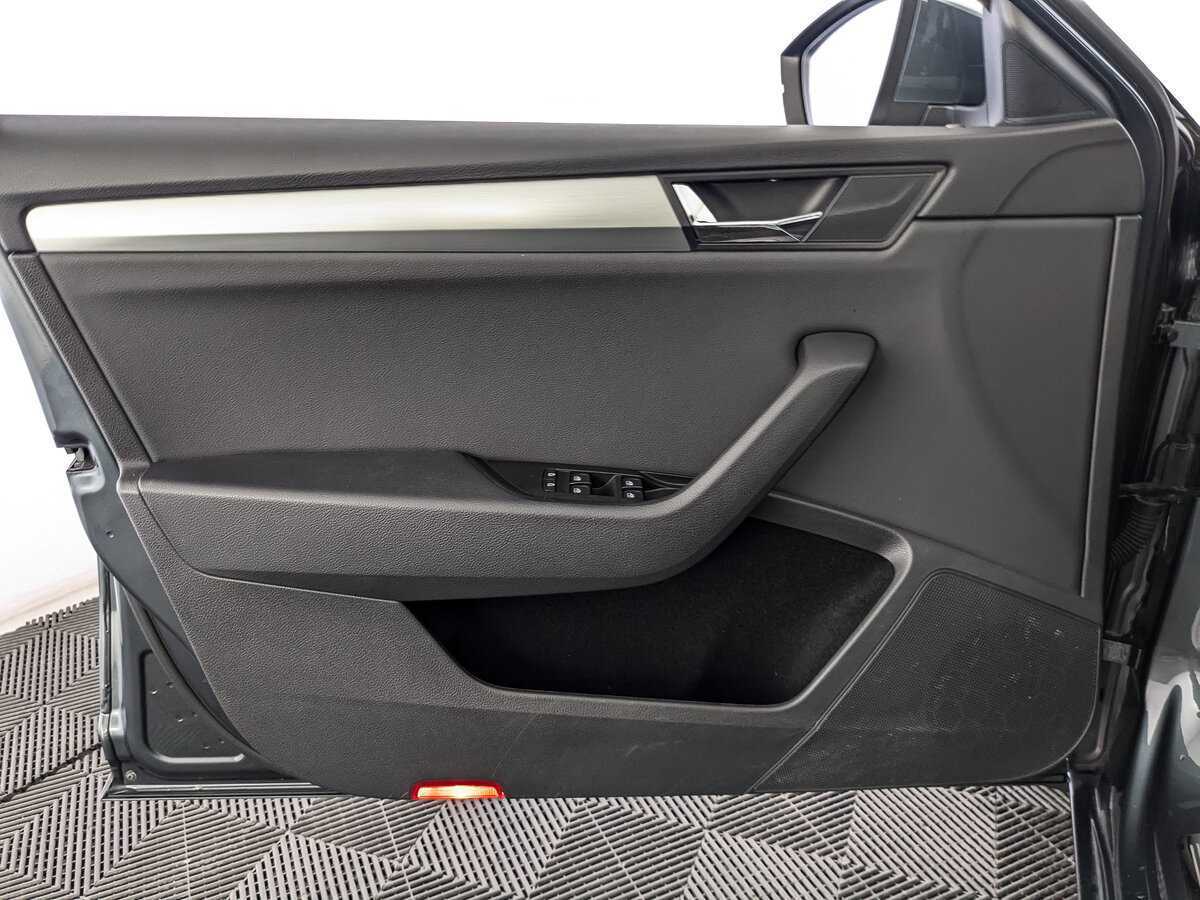 Skoda Superb, 2019 Фото №15