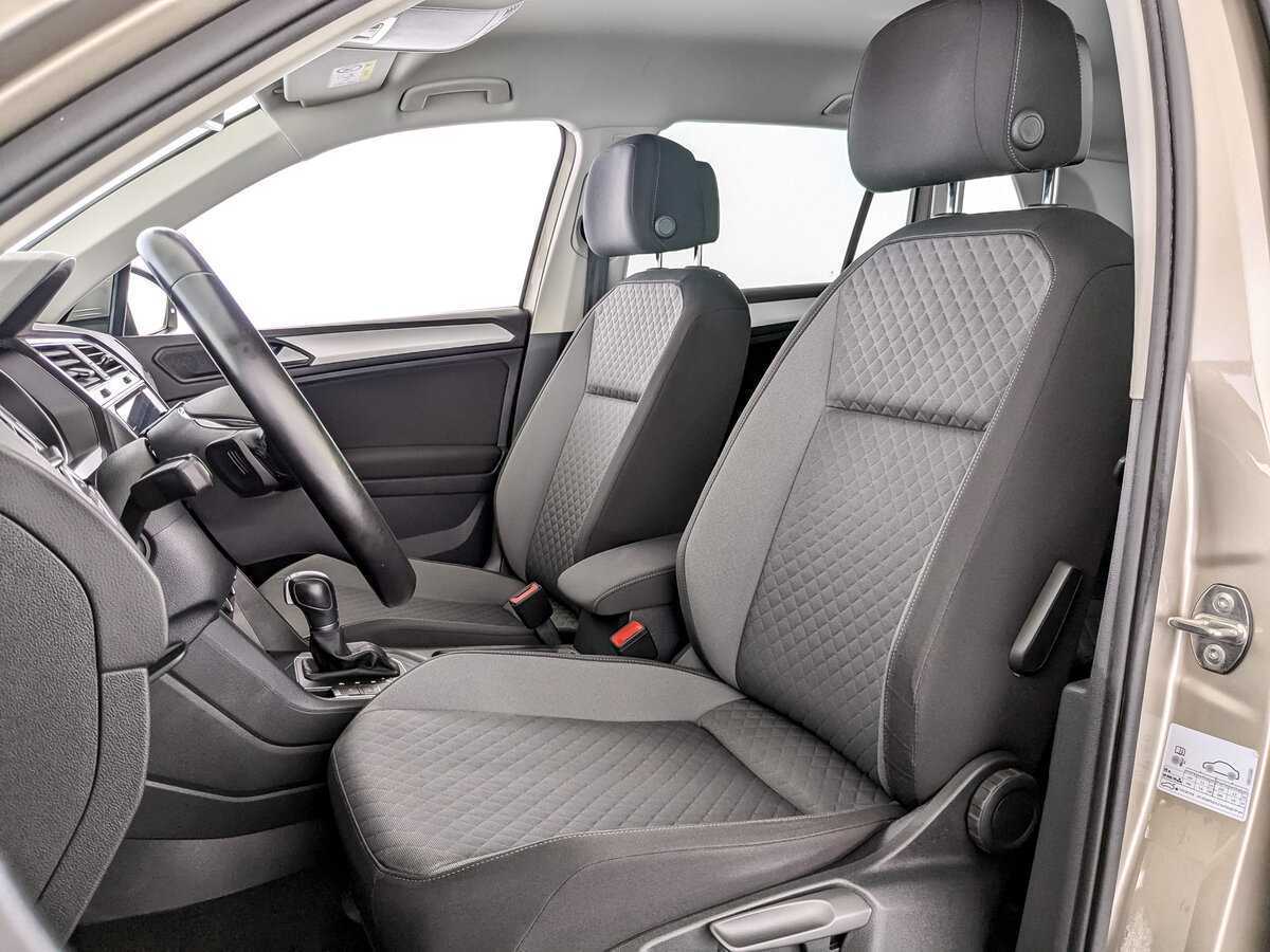 Volkswagen Tiguan, 2019 Фото №16